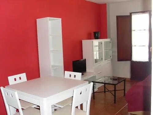 Club Condal 호텔 코밀라스