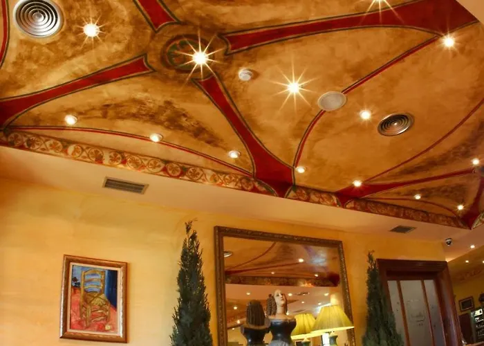 Club Condal 4* 코밀라스